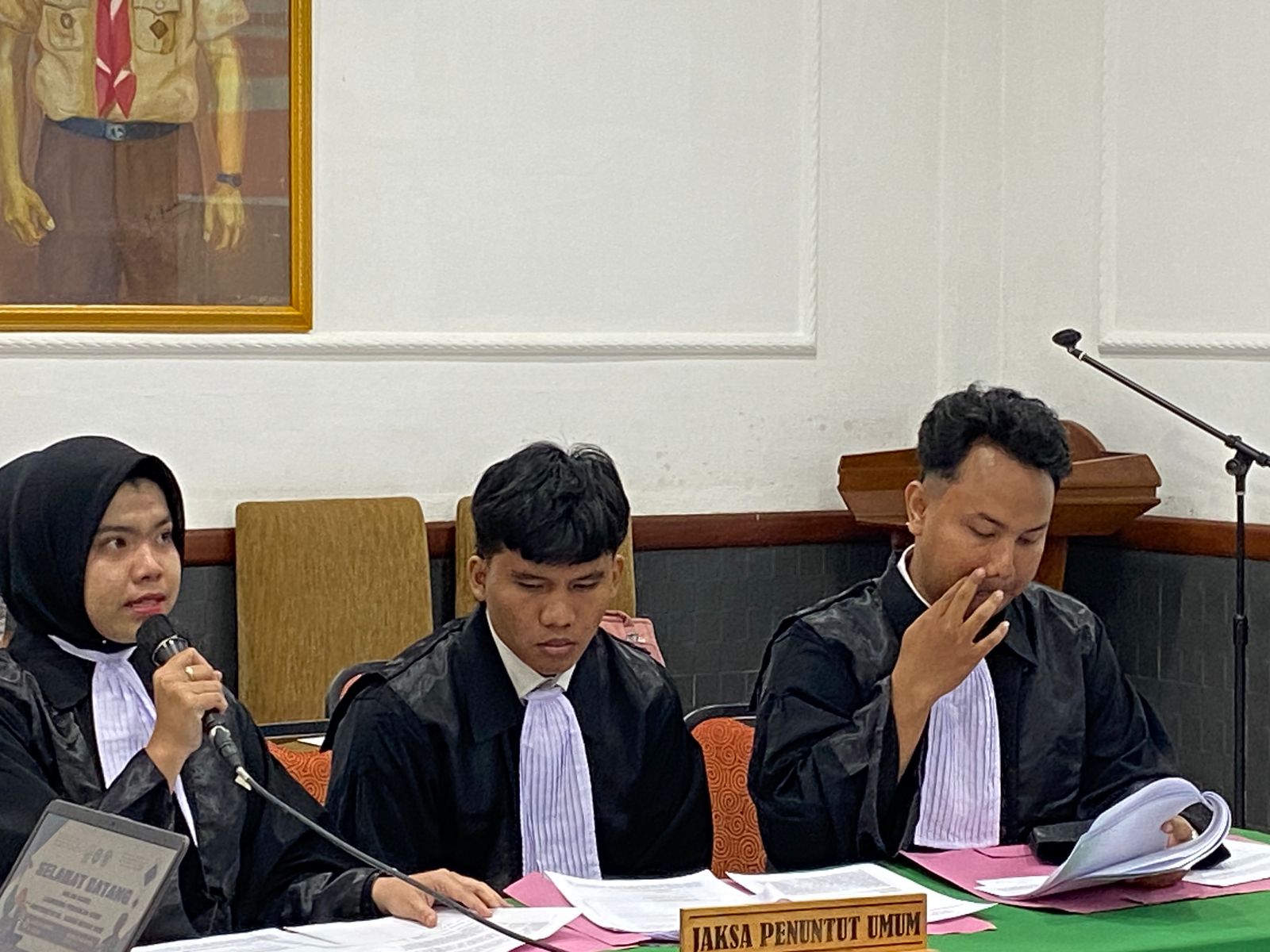 peradilan semu4