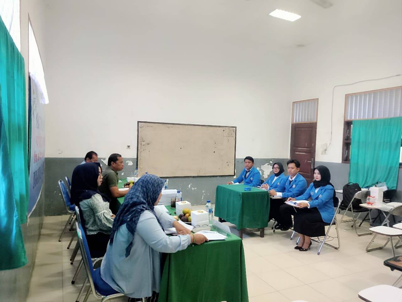 UJIAN SKRIPSI MAHASISWA FAKULTAS HUKUM PROGRAM STUDI ILMU HUKUM